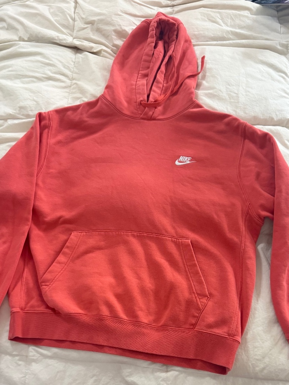 Nike Sportswear Club Fleece Pullover Hoodie Coral L